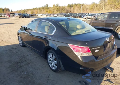 2010 Honda Accord 2.4 Ex-L z USA, uszkodzony, nr VIN 1HGCP2F85AA037172